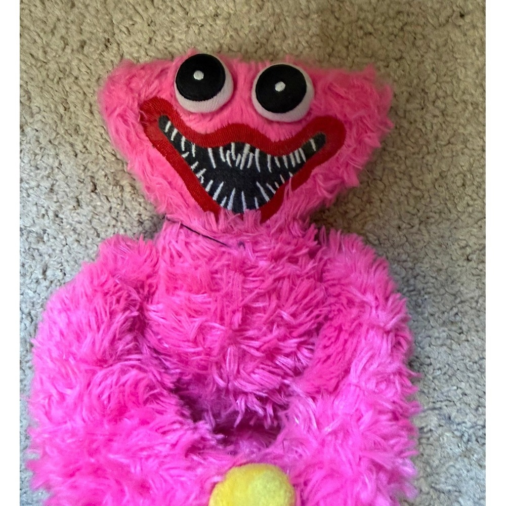 Kissy Missy Plush Poppy Playtime Pink Stuffed Monster Toy - Picture 2 of 2